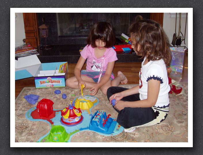 The girls play Balloon Lagoon