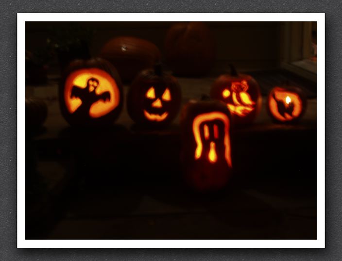 Family pumpkin gallery in the dark