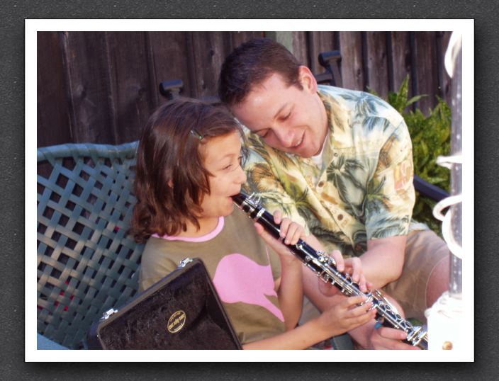 Uncle Robbie gives Gabby a funny clarinet lesson